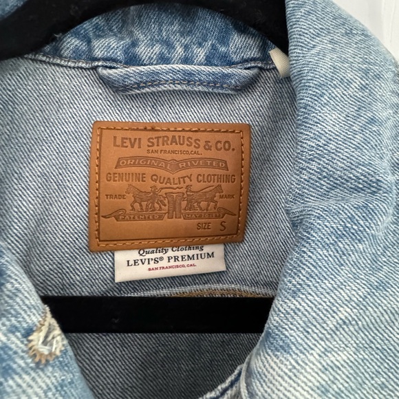 Levi’s denim jacket from Anthropologie - Picture 2 of 3